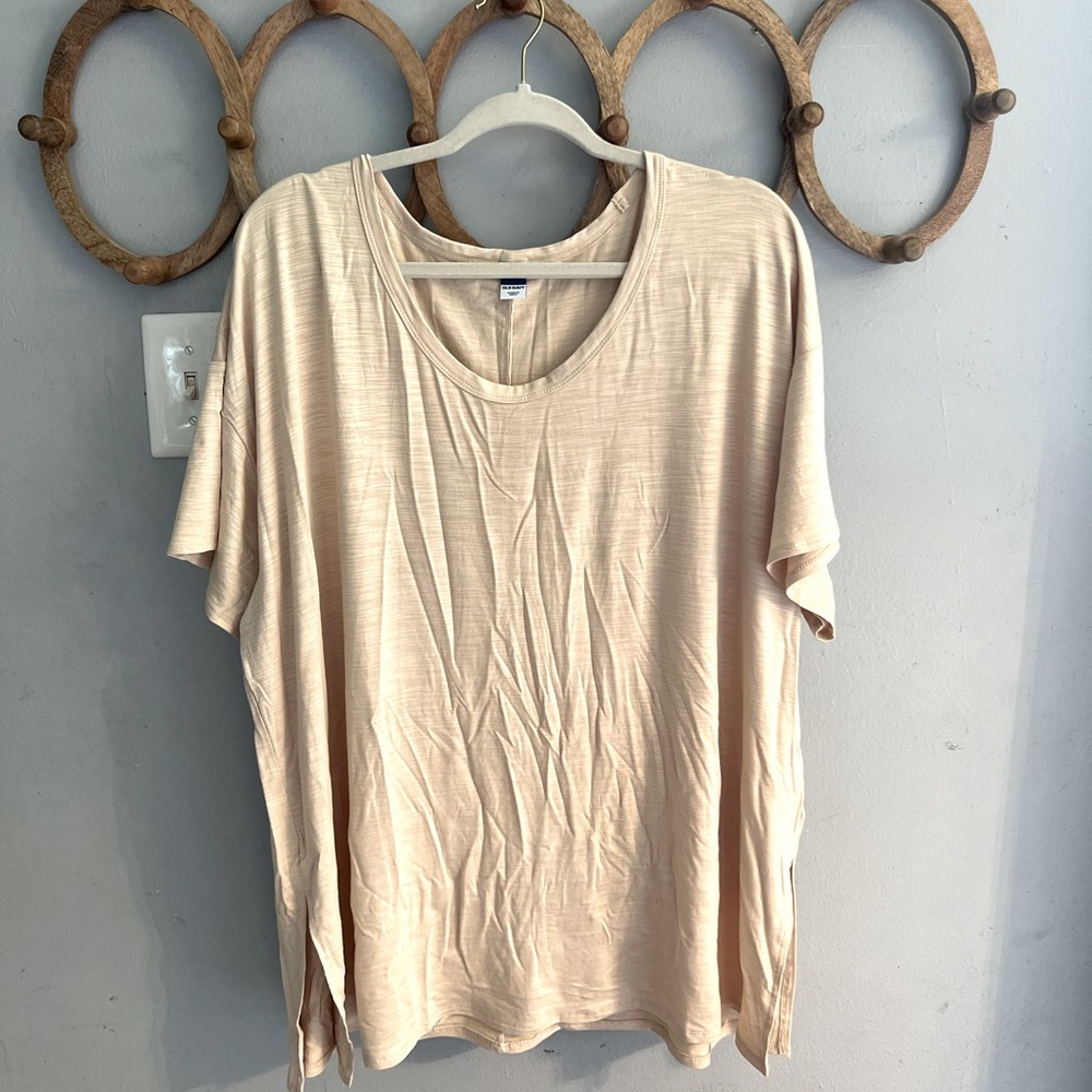 Women’s petite top